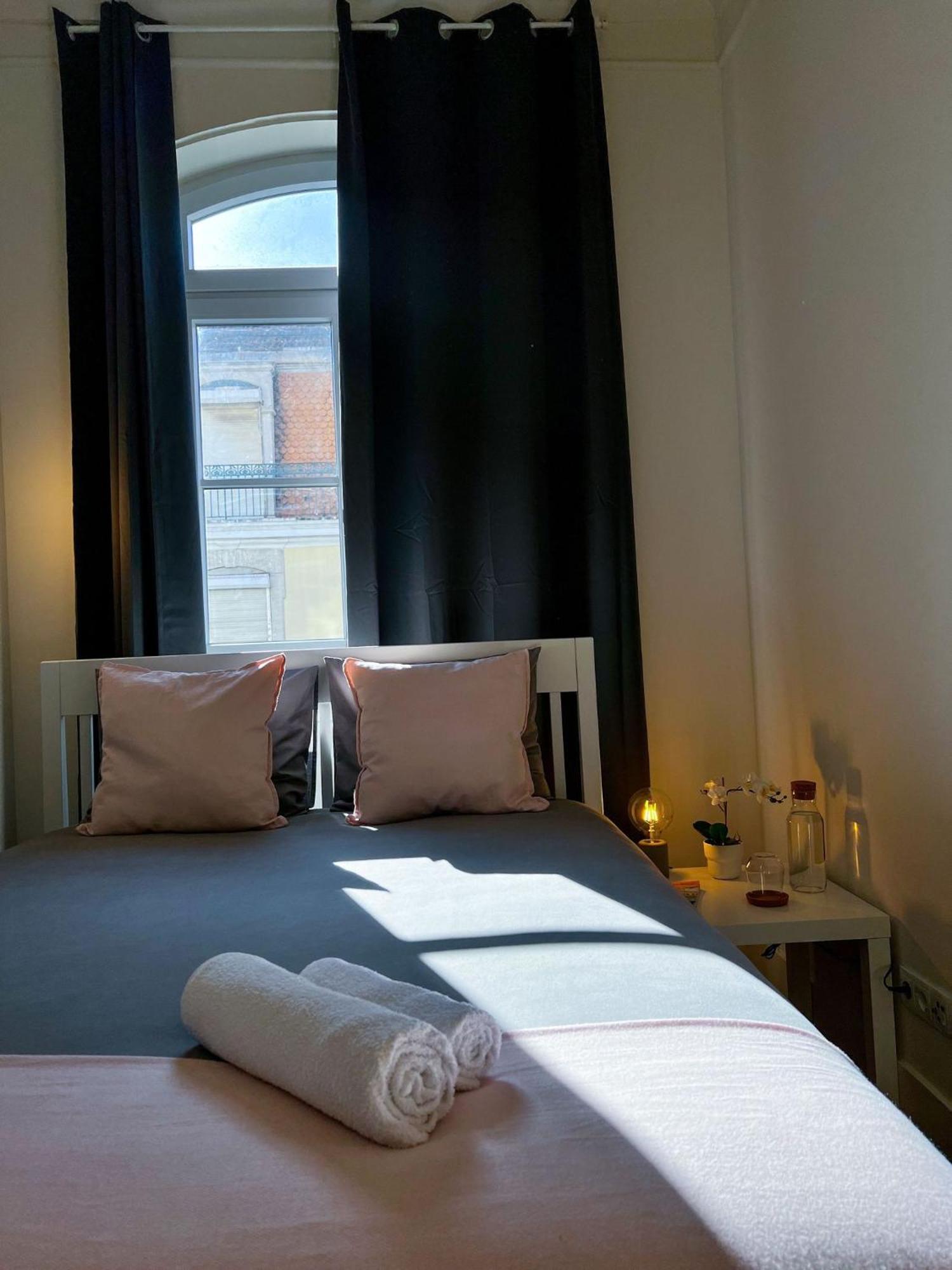 Cozy Room With Privative Bathroom On Rua Augusta Lisbon Bagian luar foto